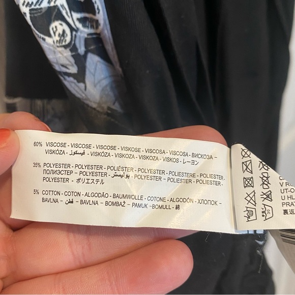 DESIGUAL Silver Satin Cotton Abstract Dress with Sleeves. SizeXL. - Picture 7 of 16